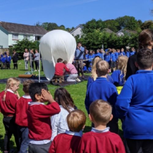 SpaceBaloon-TakeOffwithPiltonInfantschildreninvitedtothelaunch